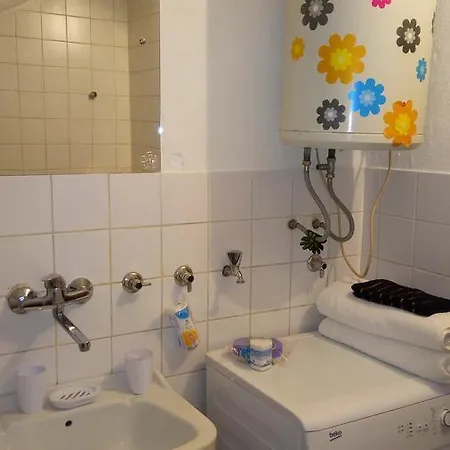 Apartman Sara 2*